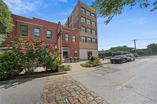 1831 Sidney St, Saint Louis, MO 63104 - Photo 3