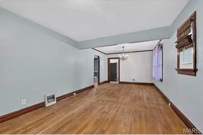7626 Fairham Avenue, University City, MO 63130 - Photo 3