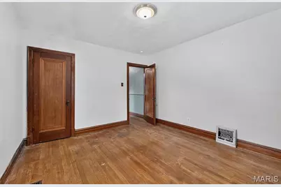 7626 Fairham Avenue, University City, MO 63130 - Photo 7