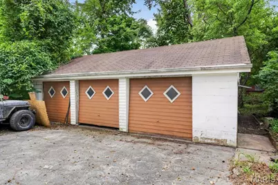 7626 Fairham Avenue, University City, MO 63130 - Photo 17