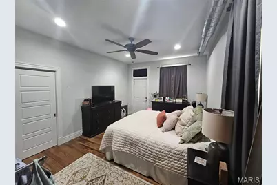 1832 Russell Boulevard, Saint Louis, MO 63104 - Photo 9