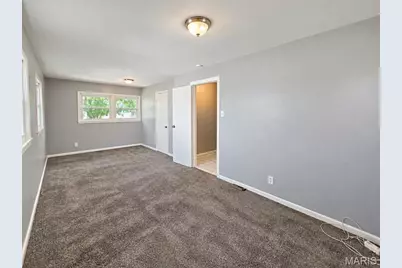 10431 Presley Road, Saint Louis, MO 63137 - Photo 9