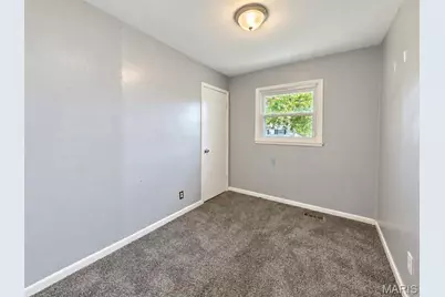 10431 Presley Road, Saint Louis, MO 63137 - Photo 11