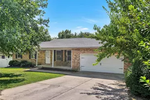 7 Bittersweet Dr, Saint Clair, MO 63077 - Photo 3
