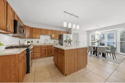 7806 Grantwood Oaks Court, Crestwood, MO 63123 - Photo 9