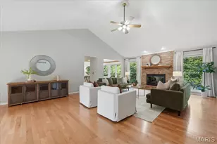 7806 Grantwood Oaks Ct, Crestwood, MO 63123 - Photo 5