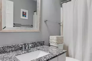 8912 Eager Rd, Brentwood, MO 63144 - Photo 17