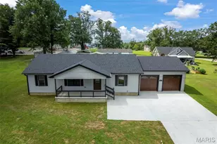 451 E North St, Fenton, MO 63736 - Photo 9
