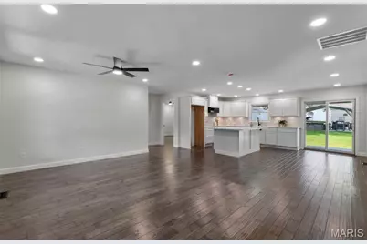 451 E North Street, Fenton, MO 63736 - Photo 21