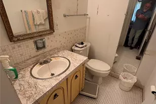 8809 Santa Bella Dr, Hazelwood, MO 63042 - Photo 5