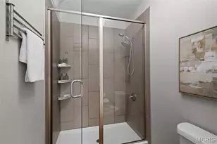 5444 Tholozan Ave, Saint Louis, MO 63109 - Photo 17