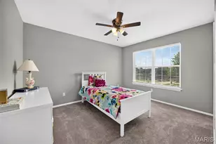 2052 Peine Forest Dr, Wentzville, MO 63385 - Photo 23