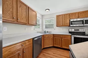 2052 Peine Forest Dr, Wentzville, MO 63385 - Photo 11