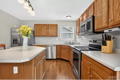2052 Peine Forest Drive, Wentzville, MO 63385 - Photo 9