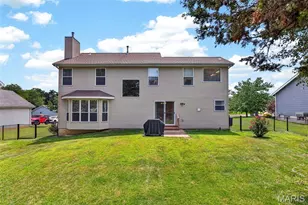 2052 Peine Forest Dr, Wentzville, MO 63385 - Photo 25