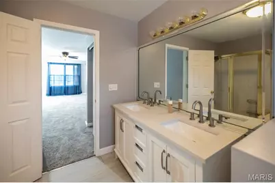 5439 Vernon Avenue, Saint Louis, MO 63112 - Photo 11