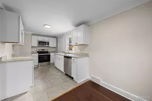 3804 Melba Pl, Saint Louis, MO 63121 - Photo 9