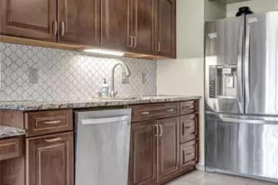 1710 Thorny Briar Dr, Saint Louis, MO 63146 - Photo 15