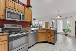 2 Farnsworth Ct, O'Fallon, MO 63368 - Photo 3