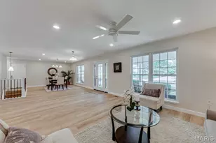 541 Princeway Ct, Manchester, MO 63011 - Photo 9