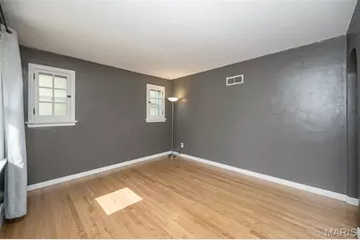 2737 Granda Drive, Saint Louis, MO 63125 - Photo 5