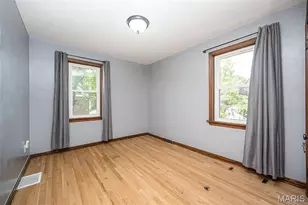 2737 Granda Dr, Saint Louis, MO 63125 - Photo 11