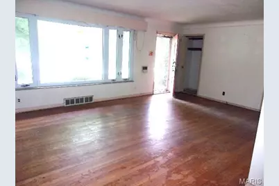 8 Price Meadows Drive, Saint Louis, MO 63132 - Photo 3