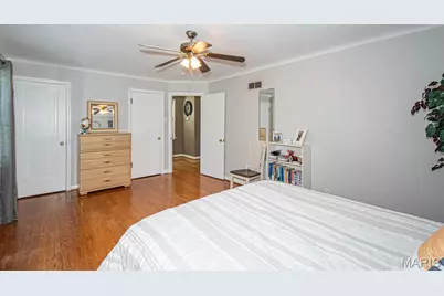 6650 Sutherland Avenue, Saint Louis, MO 63109 - Photo 35