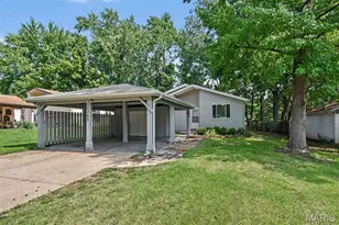 2365 Buttonwood Ct, Florissant, MO 63031 - Photo 1