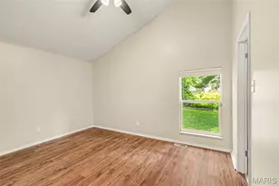 2365 Buttonwood Ct, Florissant, MO 63031 - Photo 7