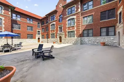 7525 Buckingham Drive #2N, Saint Louis, MO 63105 - Photo 3