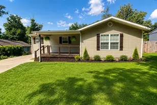 951 Eastridge Dr, Pacific, MO 63069 - Photo 1