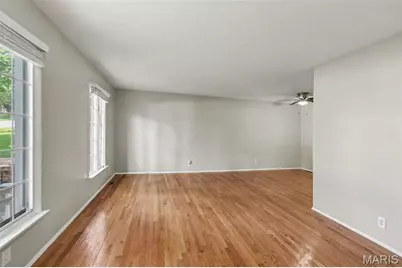 3665 Santiago Drive, Florissant, MO 63033 - Photo 3