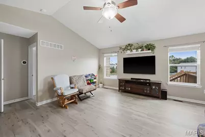 212 Limerick Avenue, Wentzville, MO 63385 - Photo 7