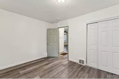 38 Westdell Drive, Saint Louis, MO 63136 - Photo 19