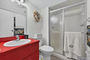 11538 Sandy View Dr, Saint Louis, MO 63146 - Photo 13