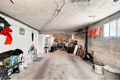 7816 Blackberry Avenue, Saint Louis, MO 63130 - Photo 37