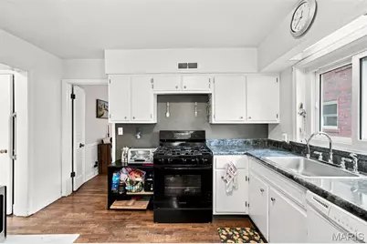 7816 Blackberry Avenue, Saint Louis, MO 63130 - Photo 21