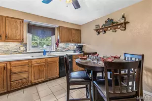 606 La Haye St, Saint Genevieve, MO 63670 - Photo 9