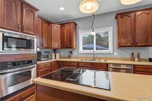 1627 Wainscott Ct, O'Fallon, MO 63366 - Photo 11