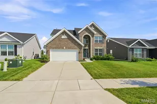 902 Palisades Cir, Saint Charles, MO 63301 - Photo 3