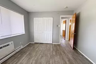 7604 Hazelcrest Dr, Hazelwood, MO 63042 - Photo 11