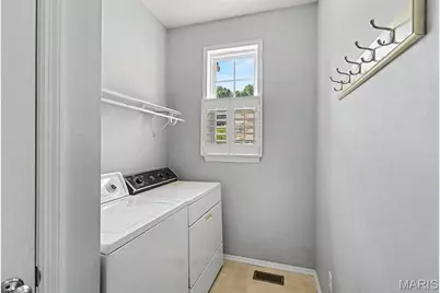 7445 Stream Valley Court, Saint Louis, MO 63129 - Photo 17