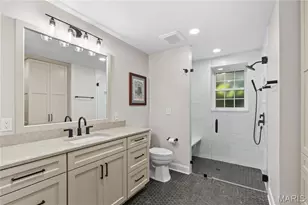 7910 Lafon Pl, University City, MO 63130 - Photo 13