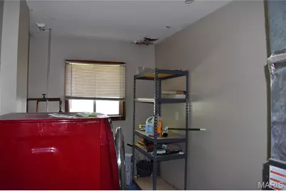 302 Barthel Avenue, Saint Charles, MO 63301 - Photo 13