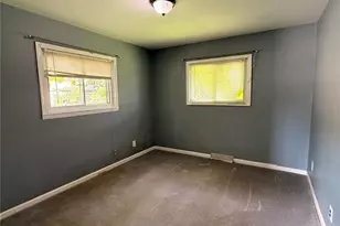 302 Barthel Ave, Saint Charles, MO 63301 - Photo 9