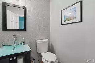 5639 Cliff Cave Crossing Dr, Saint Louis, MO 63129 - Photo 13
