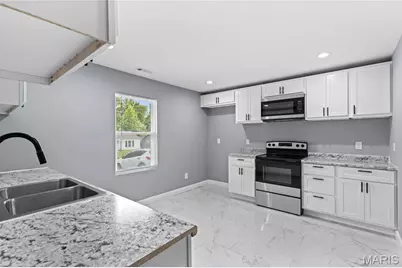 9825 Dennis Drive, Saint Louis, MO 63136 - Photo 5