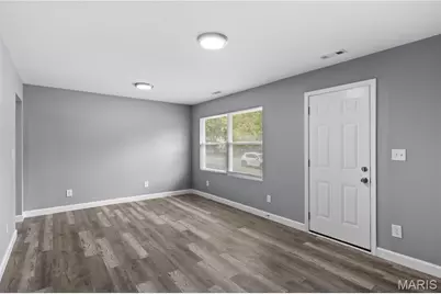 9825 Dennis Drive, Saint Louis, MO 63136 - Photo 3