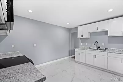 9825 Dennis Drive, Saint Louis, MO 63136 - Photo 7